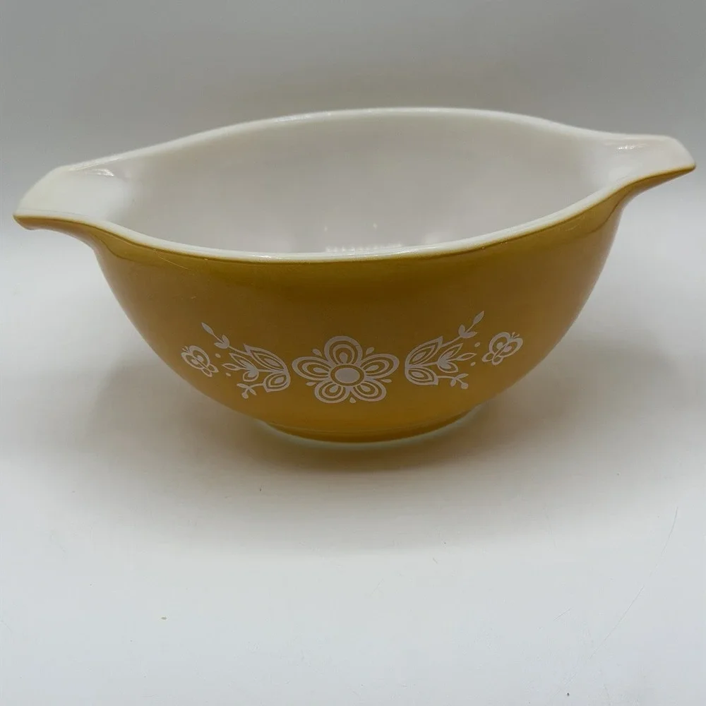 Vintage Pyrex‎ Cinderella Orange Mixing Bowl 1 1/2 Quart 442 Tab Handles